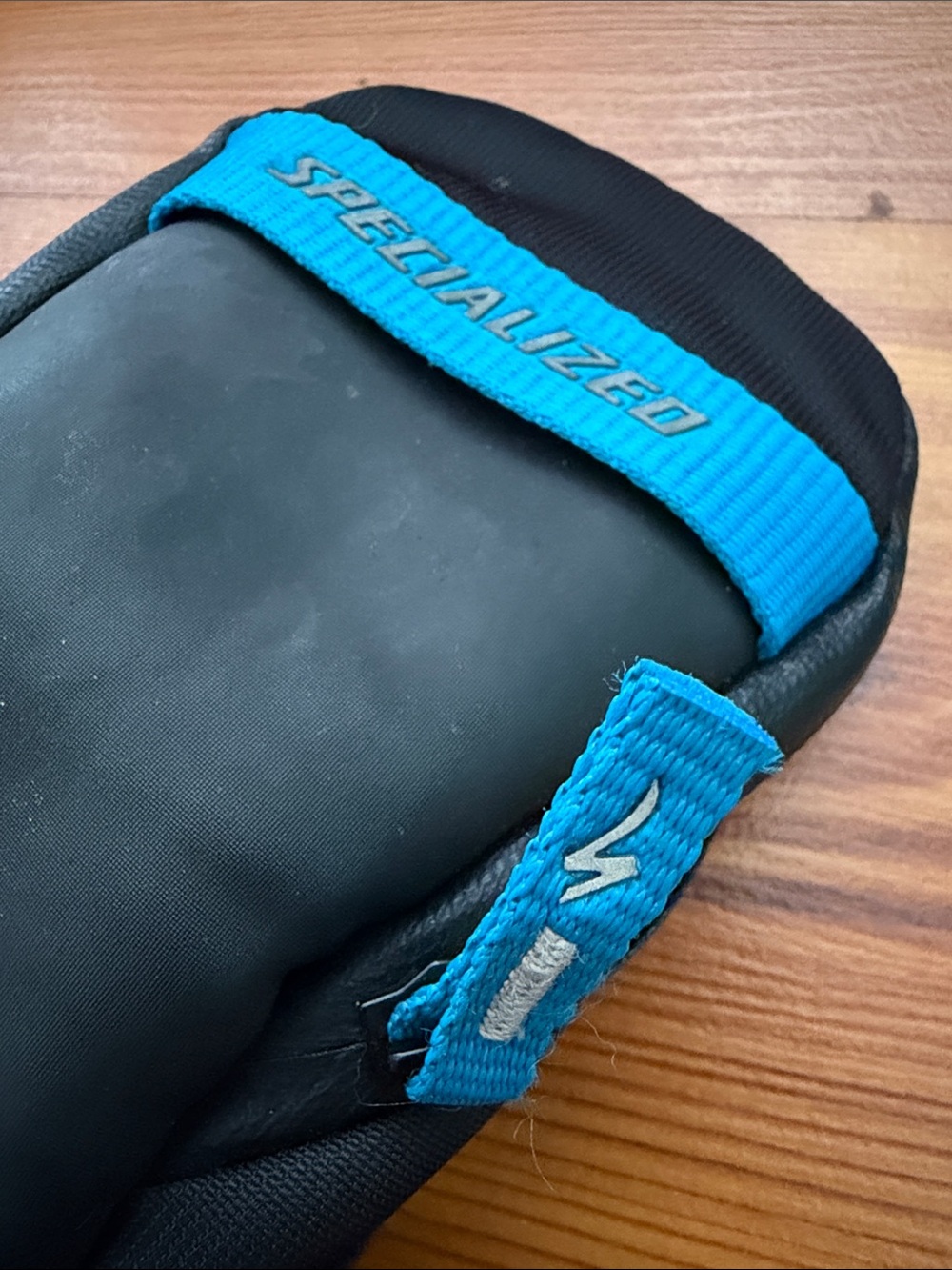 Specialized Cycling Saddle Bag - Picture 5 of 5